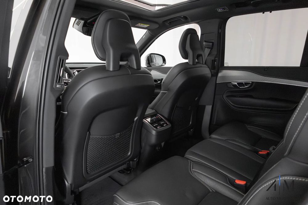 Volvo XC 90 B5 D AWD Ultimate Dark - 28