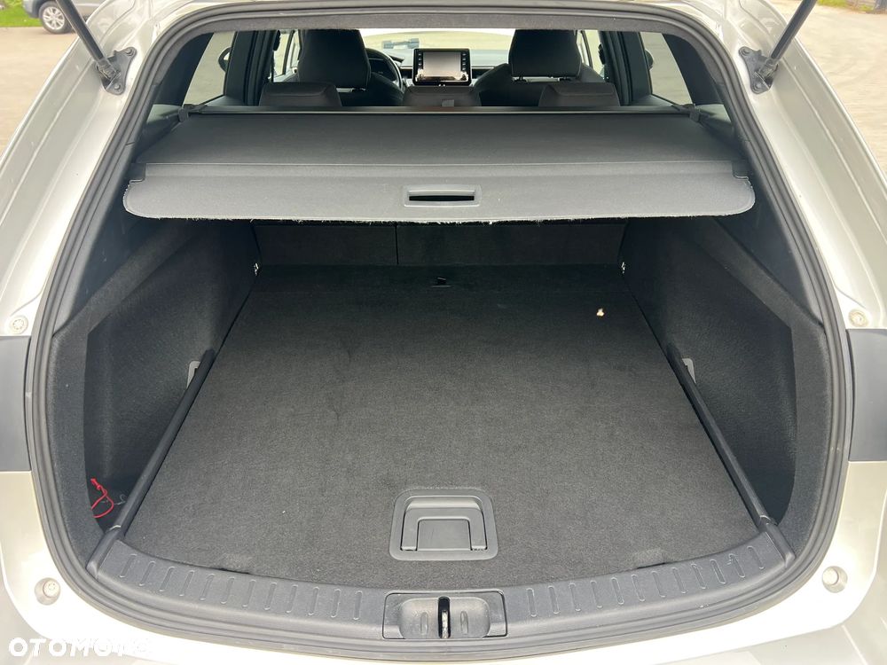 Suzuki Swace 1.8 Hybrid Premium Plus CVT - 15
