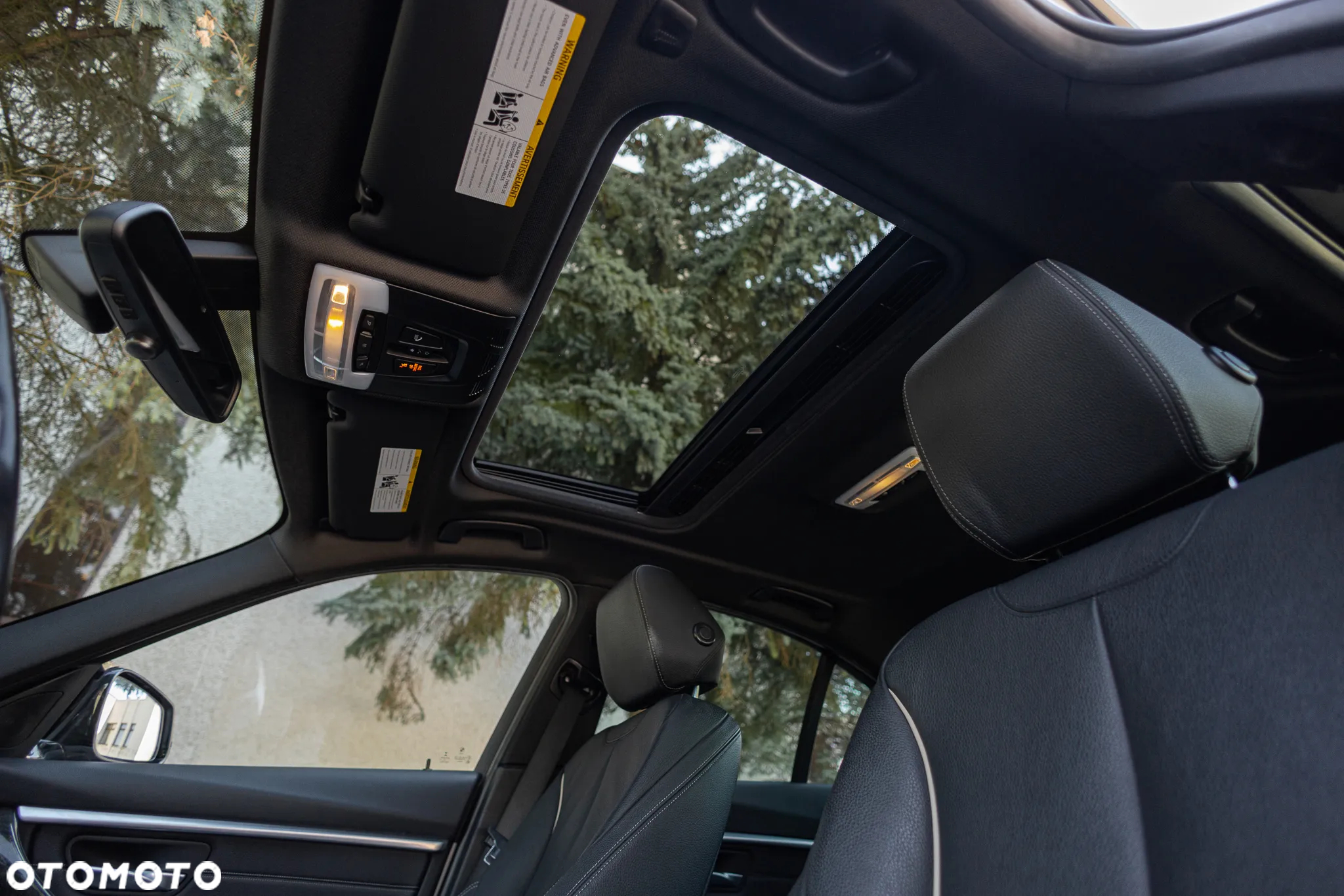 BMW Seria 3 330i xDrive - 39