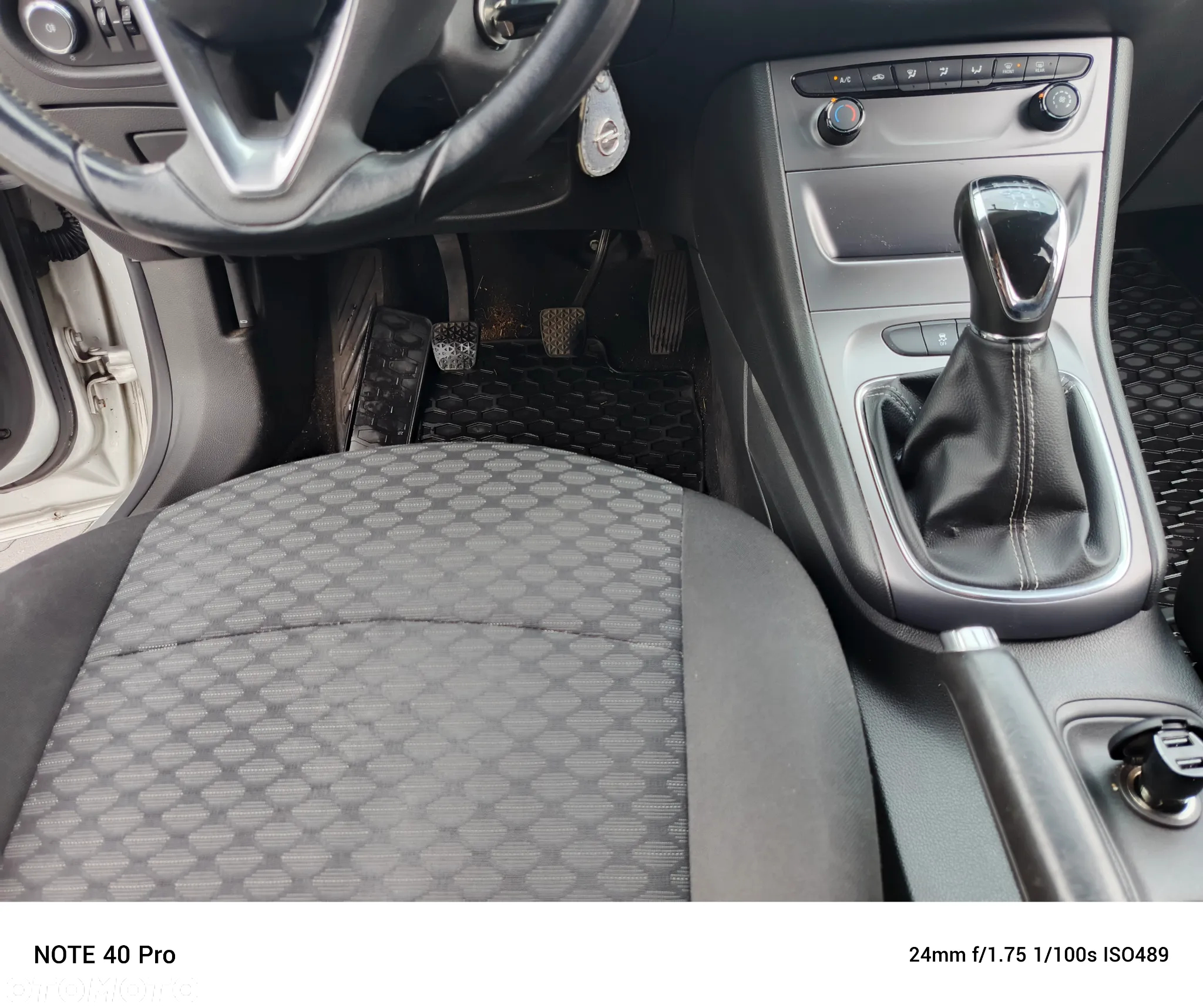 Opel Astra 1.6 D (CDTI) Sports Tourer Dynamic - 32