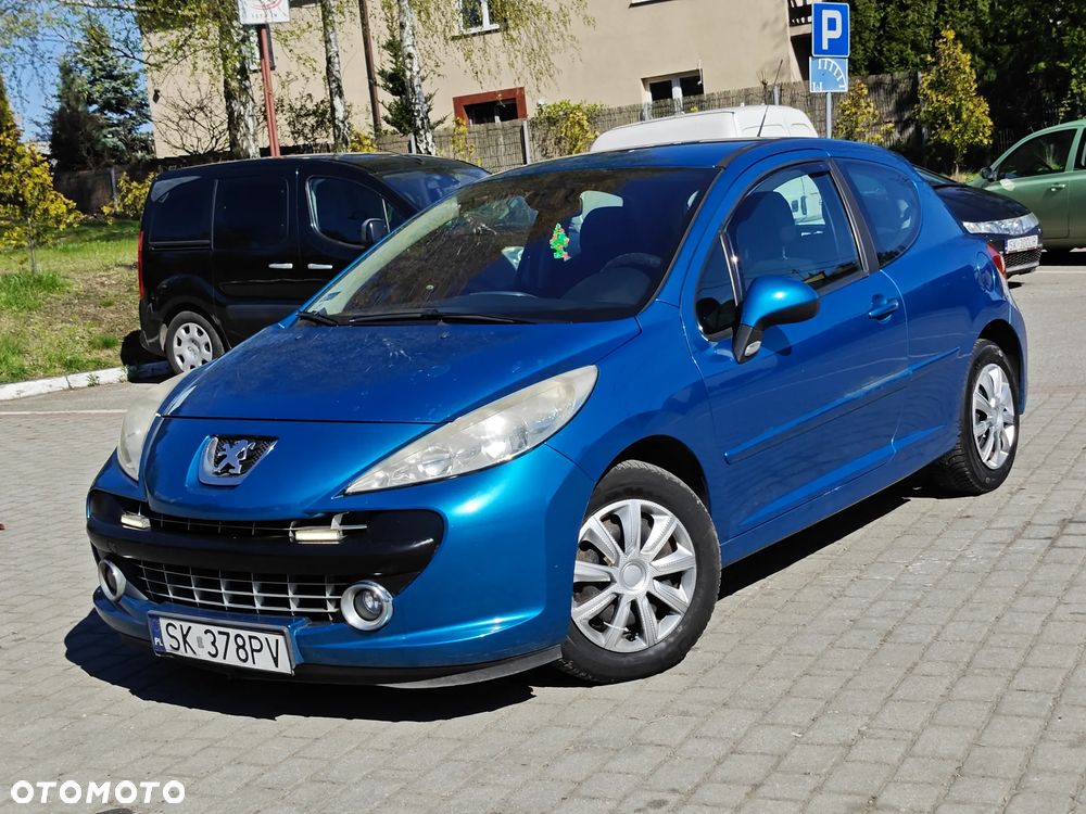 Peugeot 207 - 1