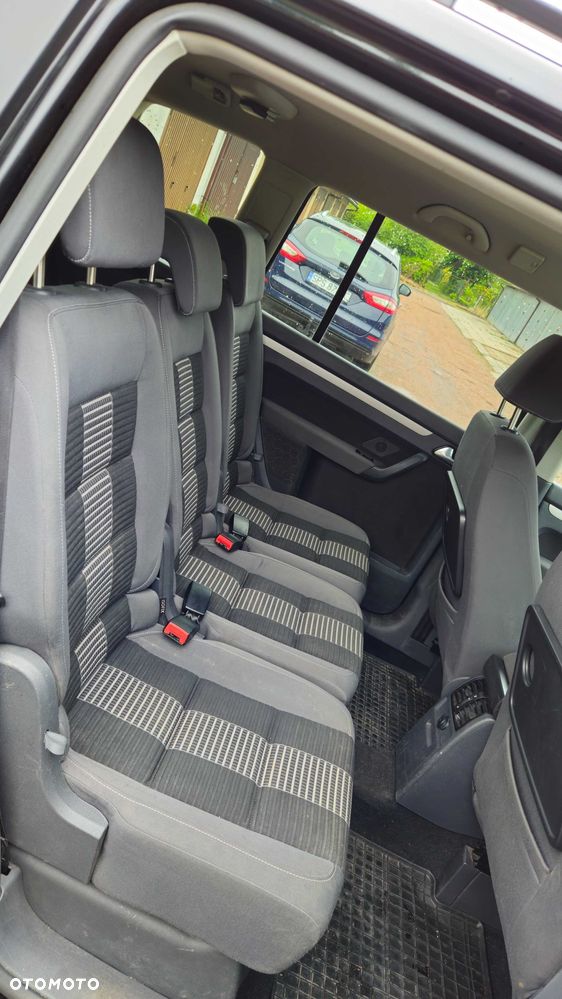 Volkswagen Touran - 6