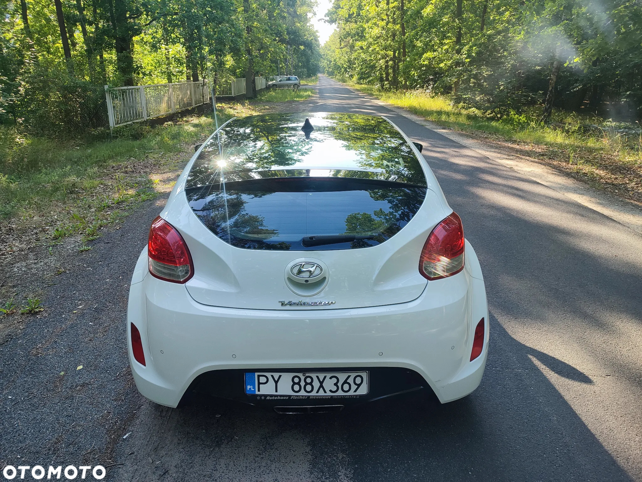 Hyundai Veloster 1.6 GDI Premium - 11