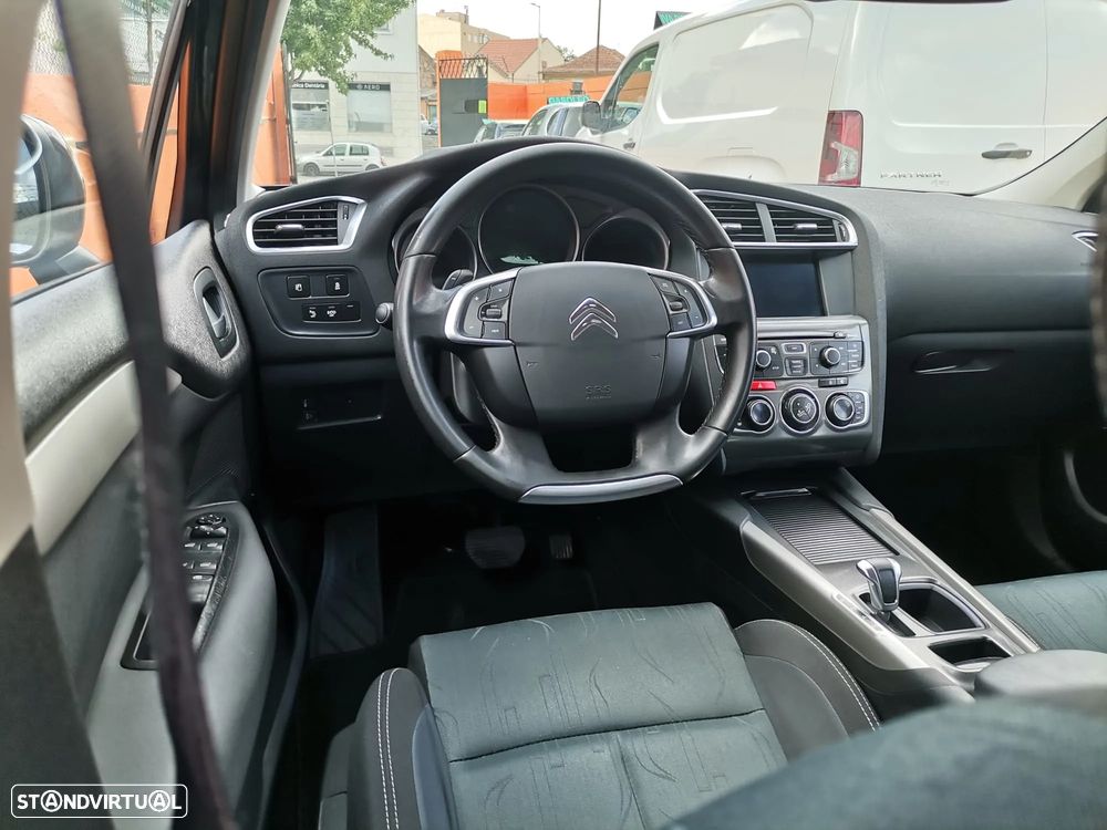 Citroën C4 e-HDi 115 ETG6 Selection - 7