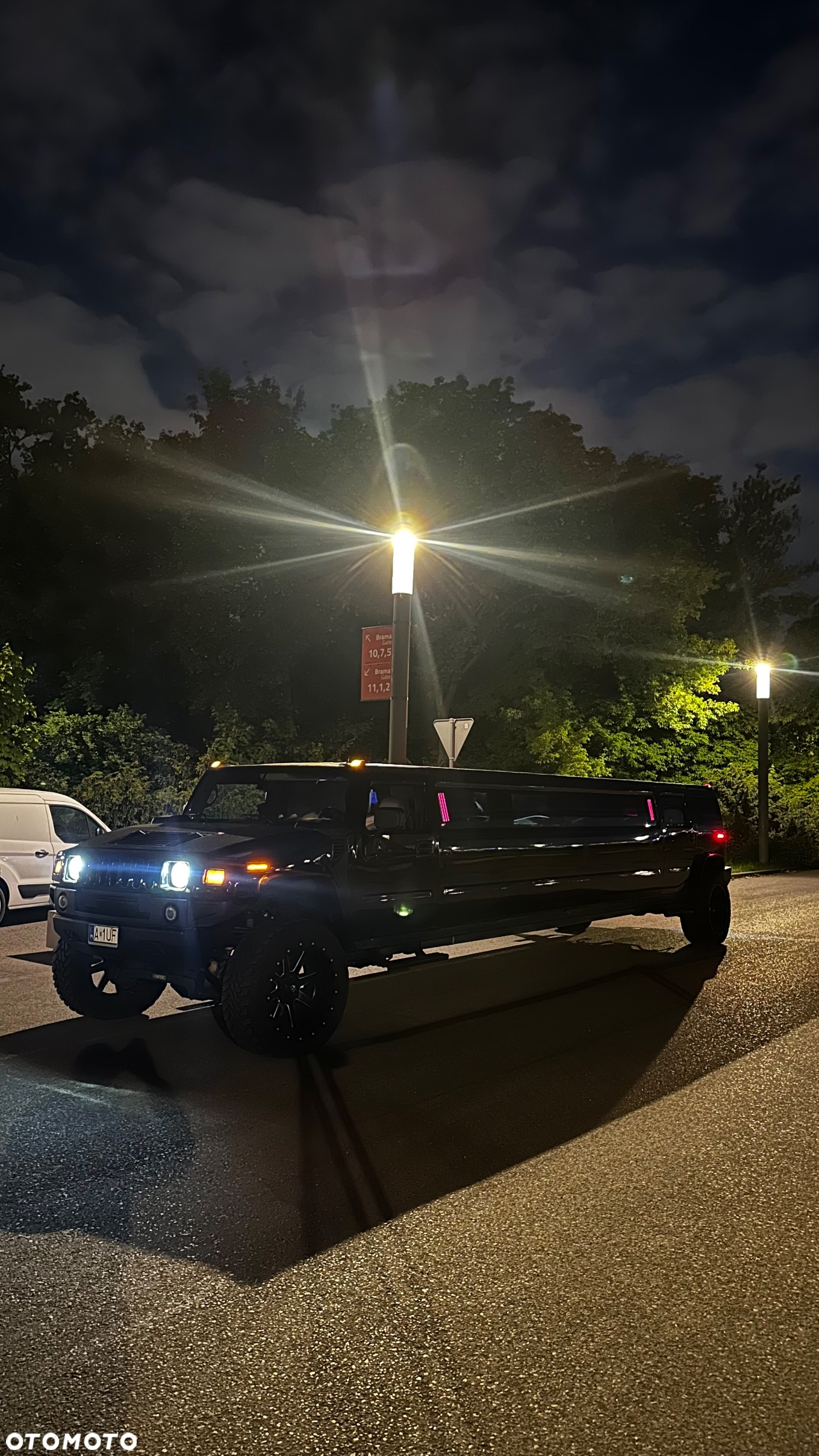 Hummer H2 6.0 V8 - 2