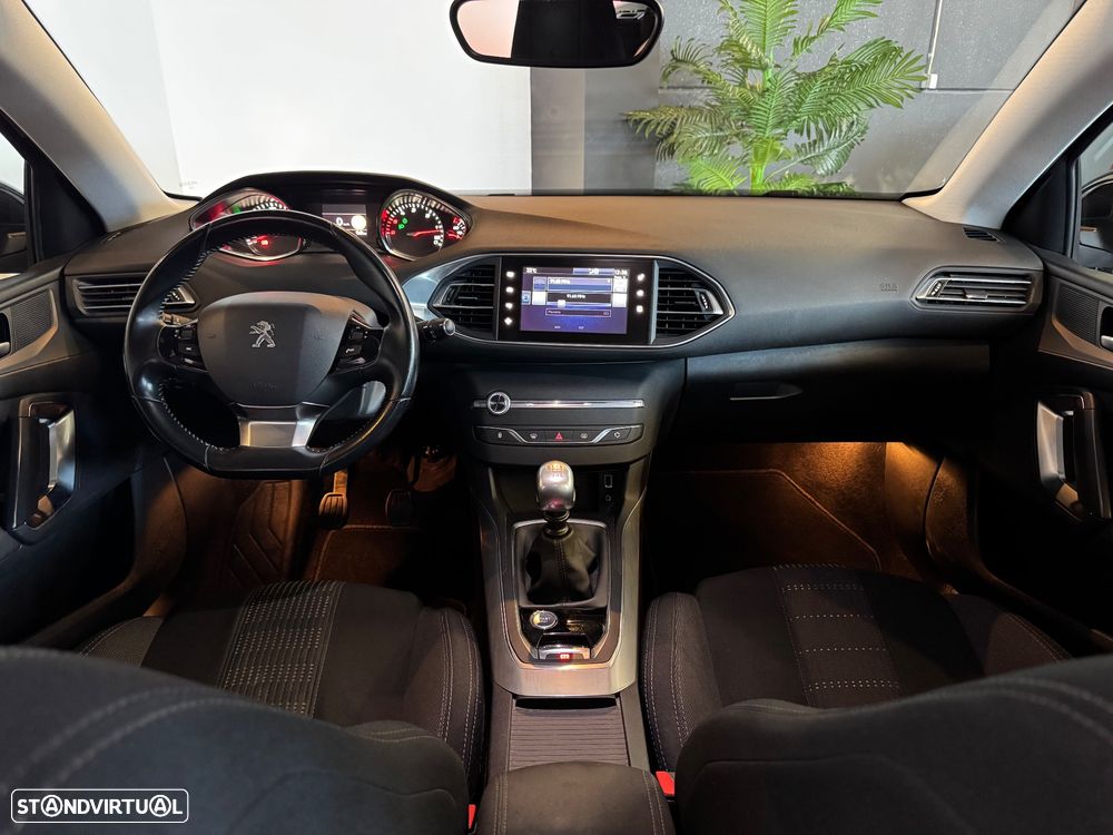Peugeot 308 SW BlueHDi 120 Stop & Start Allure - 38