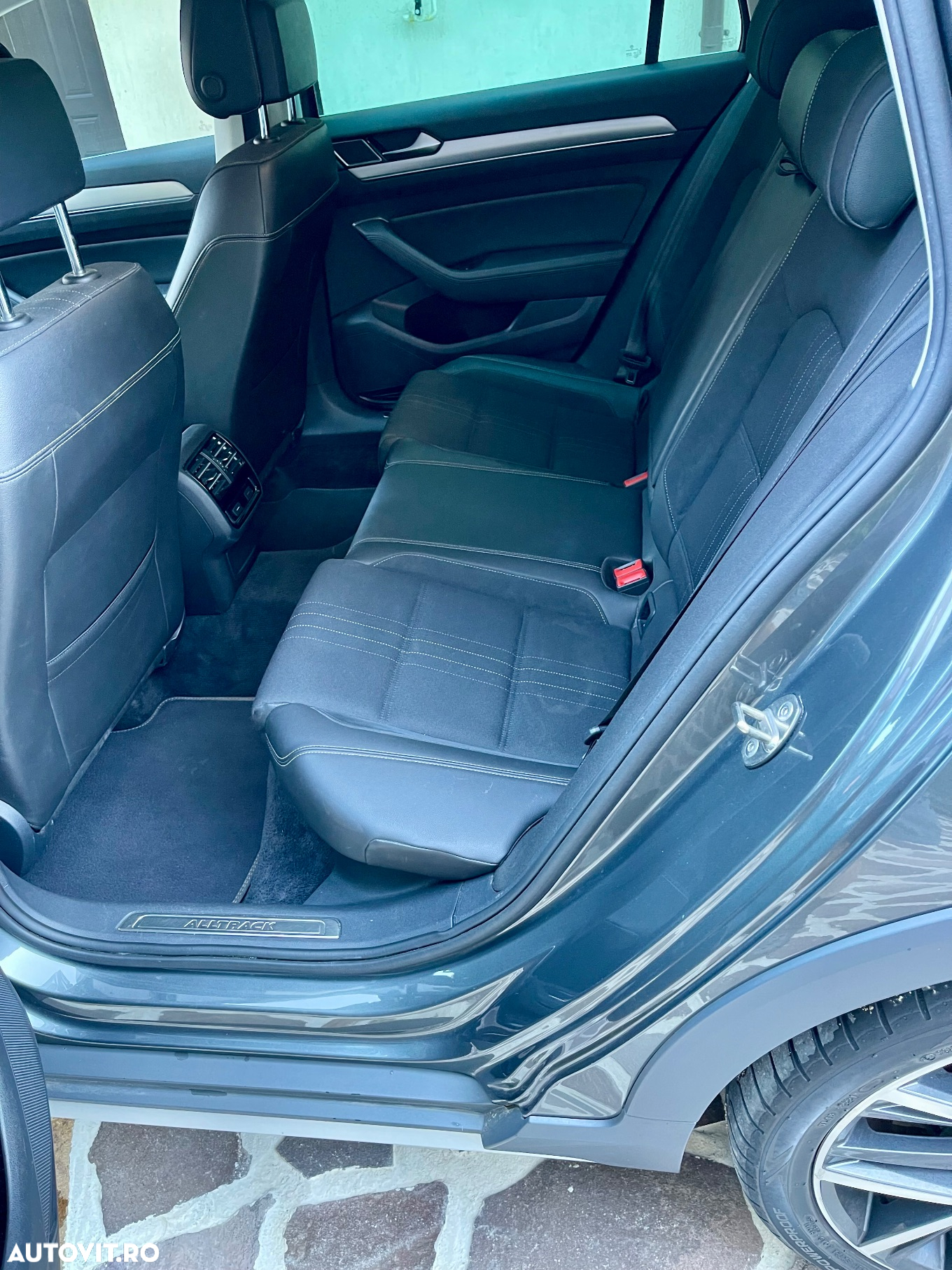 Volkswagen Passat Alltrack 2.0 biTDI 4Mot DSG - 14