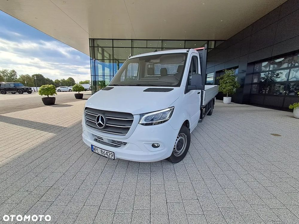 Mercedes-Benz Sprinter - 11