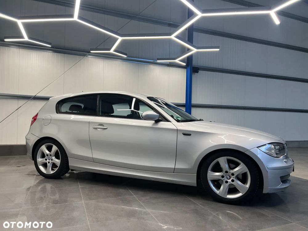 BMW Seria 1 118d DPF - 10
