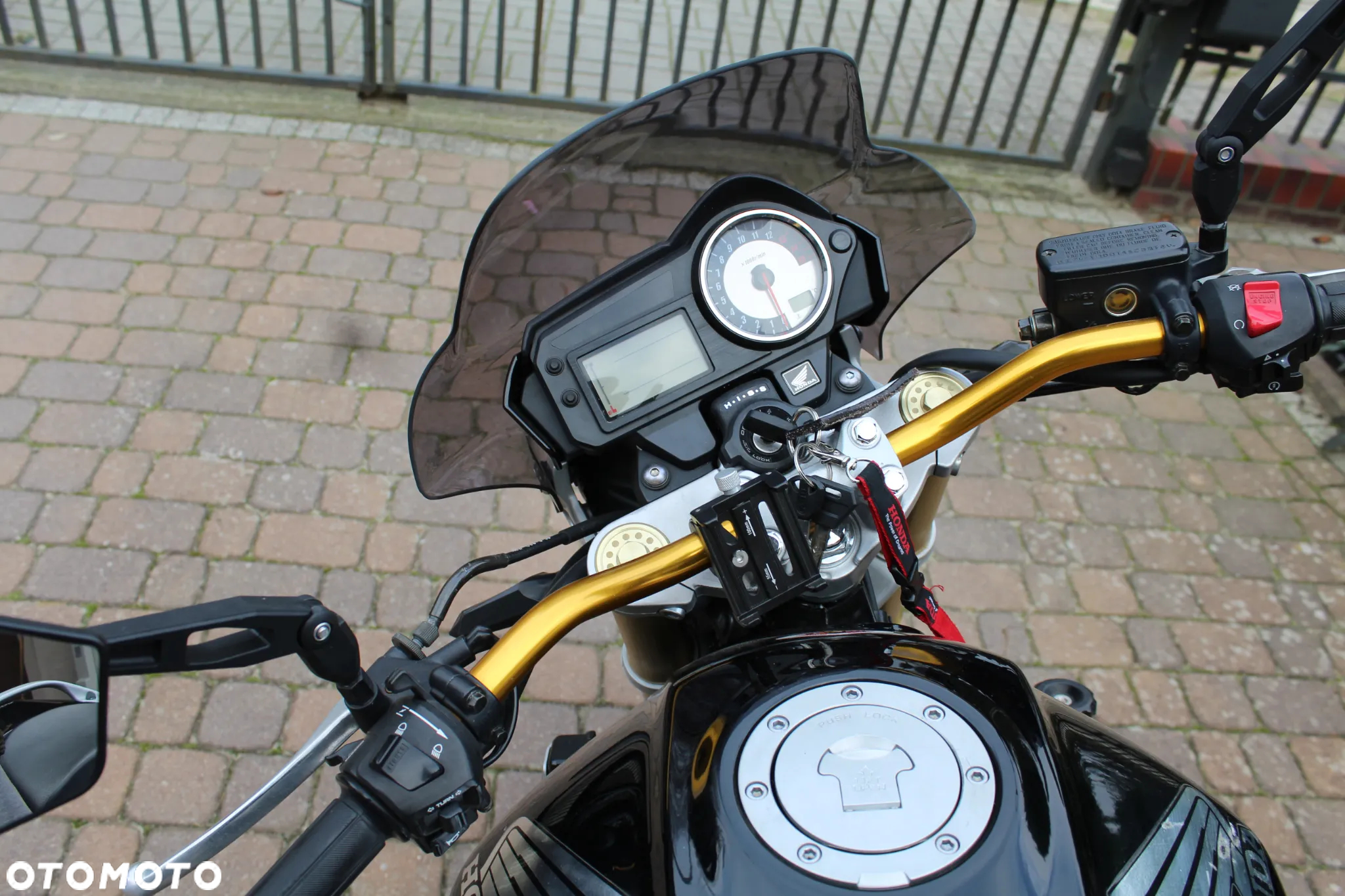 Honda CB - 8