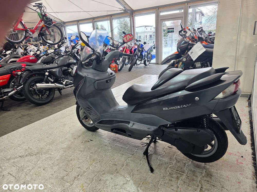 Suzuki Burgman - 9