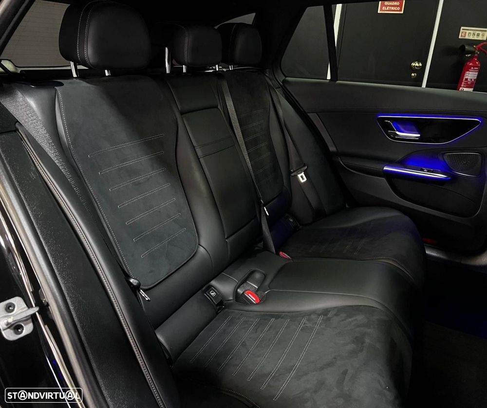 Mercedes-Benz C 300 e AMG Line - 17