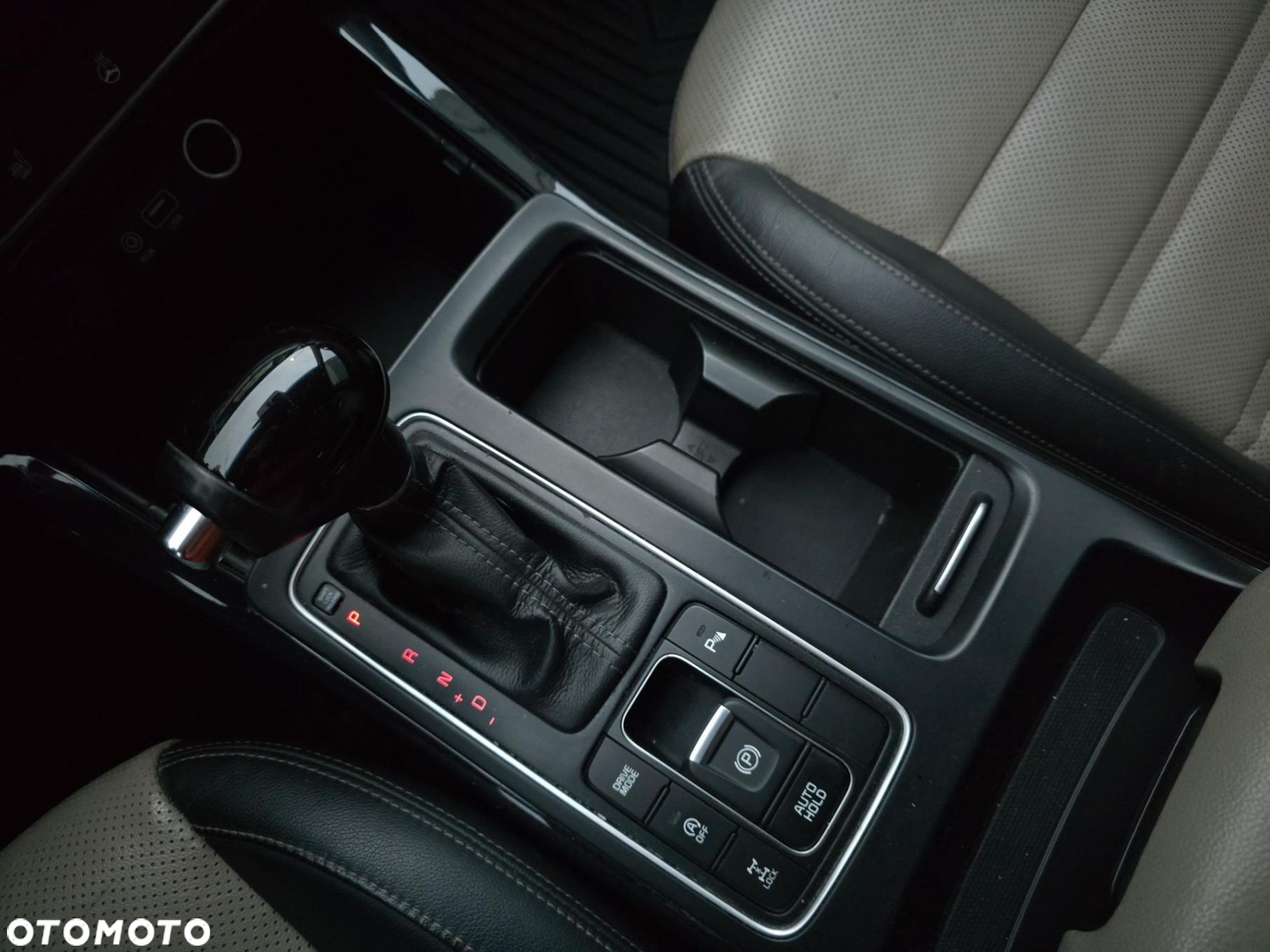 Kia Sorento 2.0 CRDI L - 24