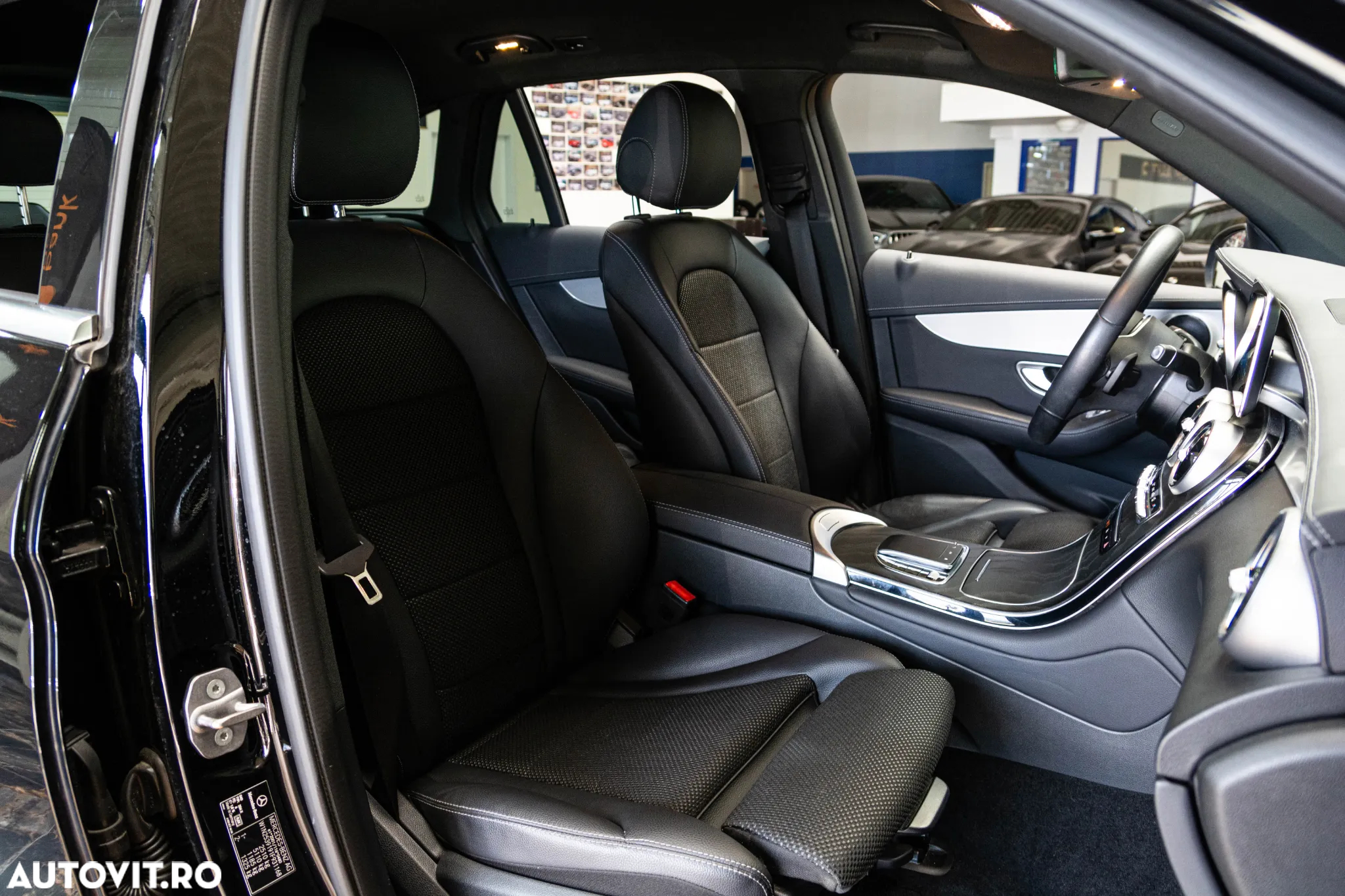 Mercedes-Benz GLC 300 d 4Matic 9G-TRONIC Exclusive - 8
