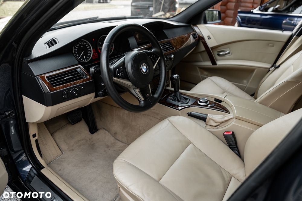 BMW Seria 5 530i - 14