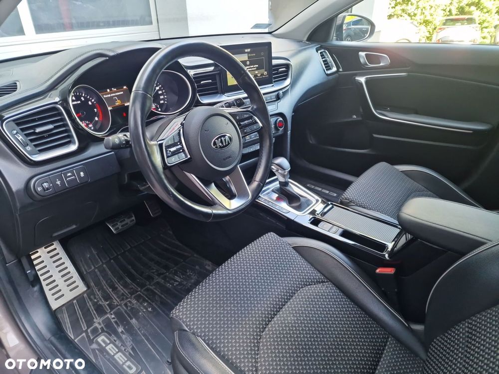 Kia Ceed 1.4 T-GDI L Business Line Plus DCT - 9