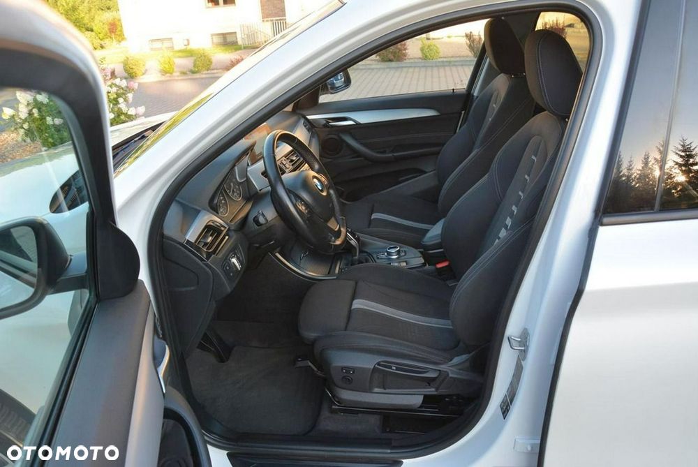 BMW X1 xDrive20d Advantage - 16