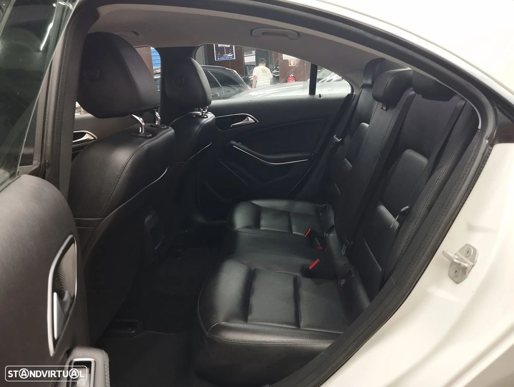 Mercedes-Benz CLA 220 CDi Aut. - 11