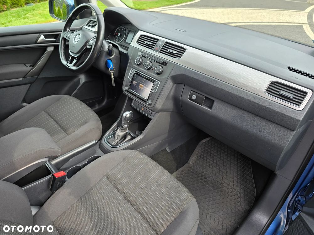 Volkswagen Caddy 2.0 TDI Comfortline DSG - 21