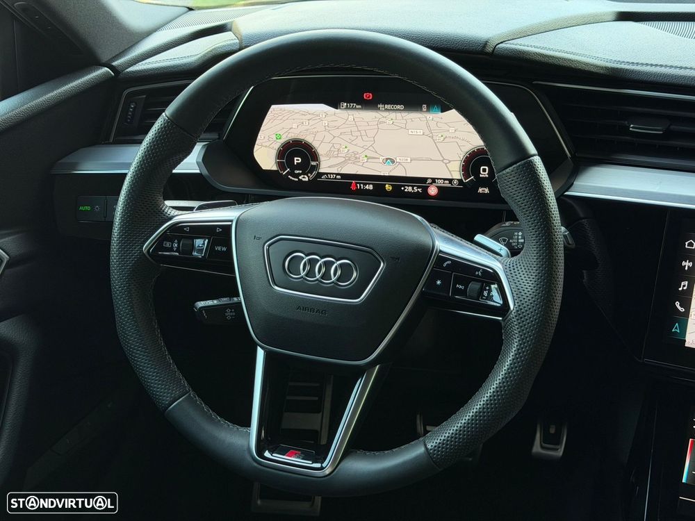 Audi Q8 e-Tron 50 quattro S line - 28