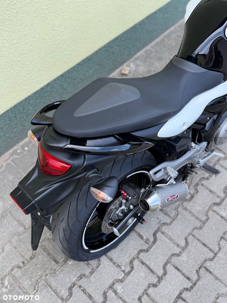 Suzuki Gladius - 12