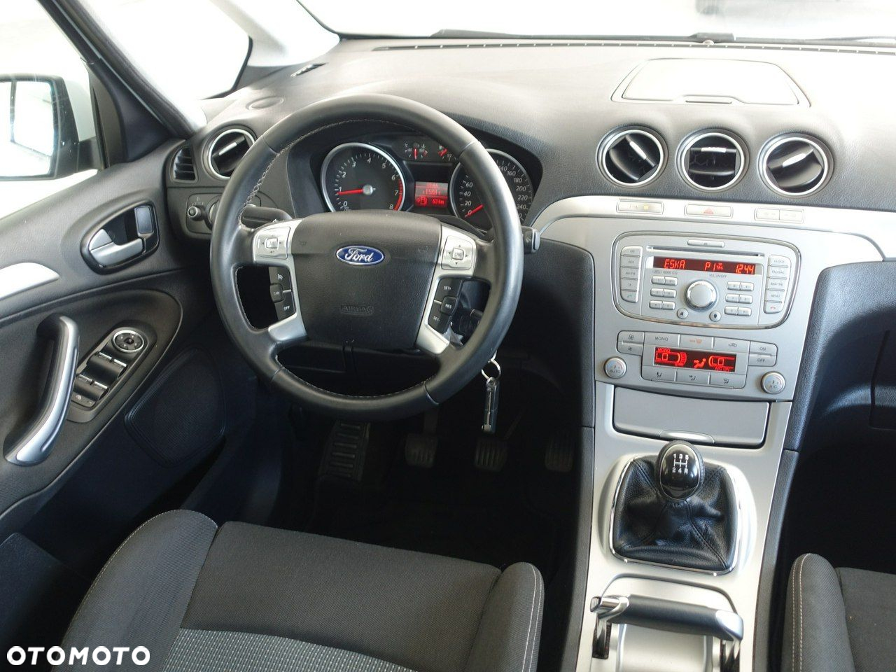 Ford S-Max - 25