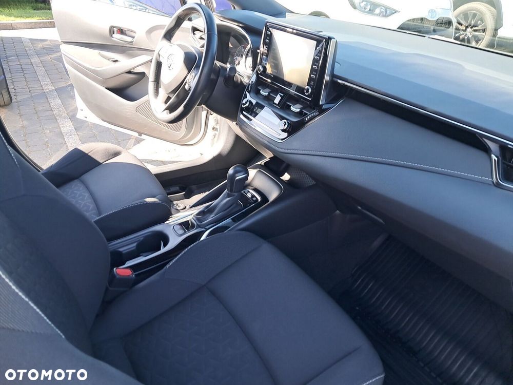Toyota Corolla 1.8 Hybrid Comfort - 22
