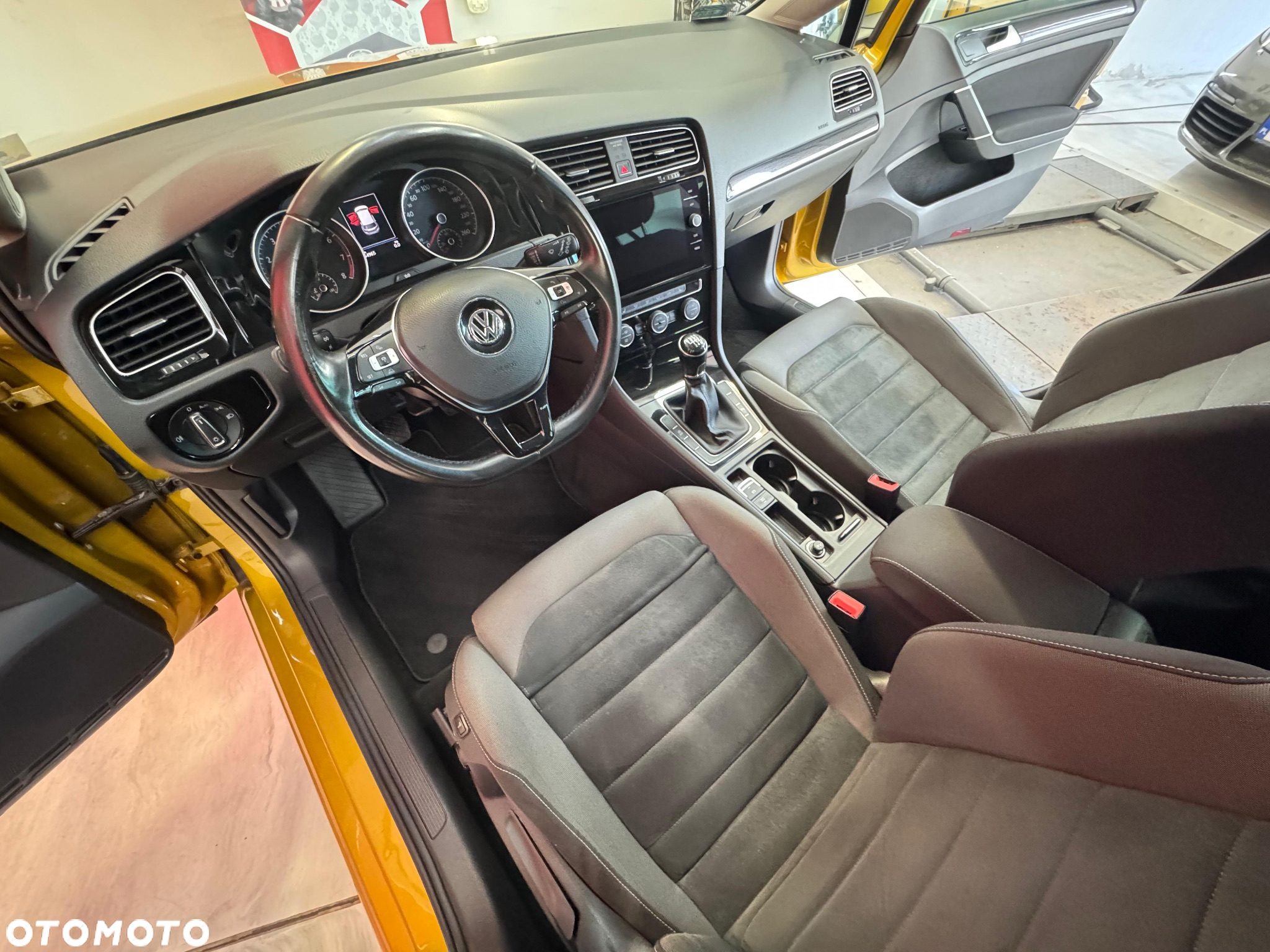 Volkswagen Golf VII 1.4 TSI BMT Highline - 4