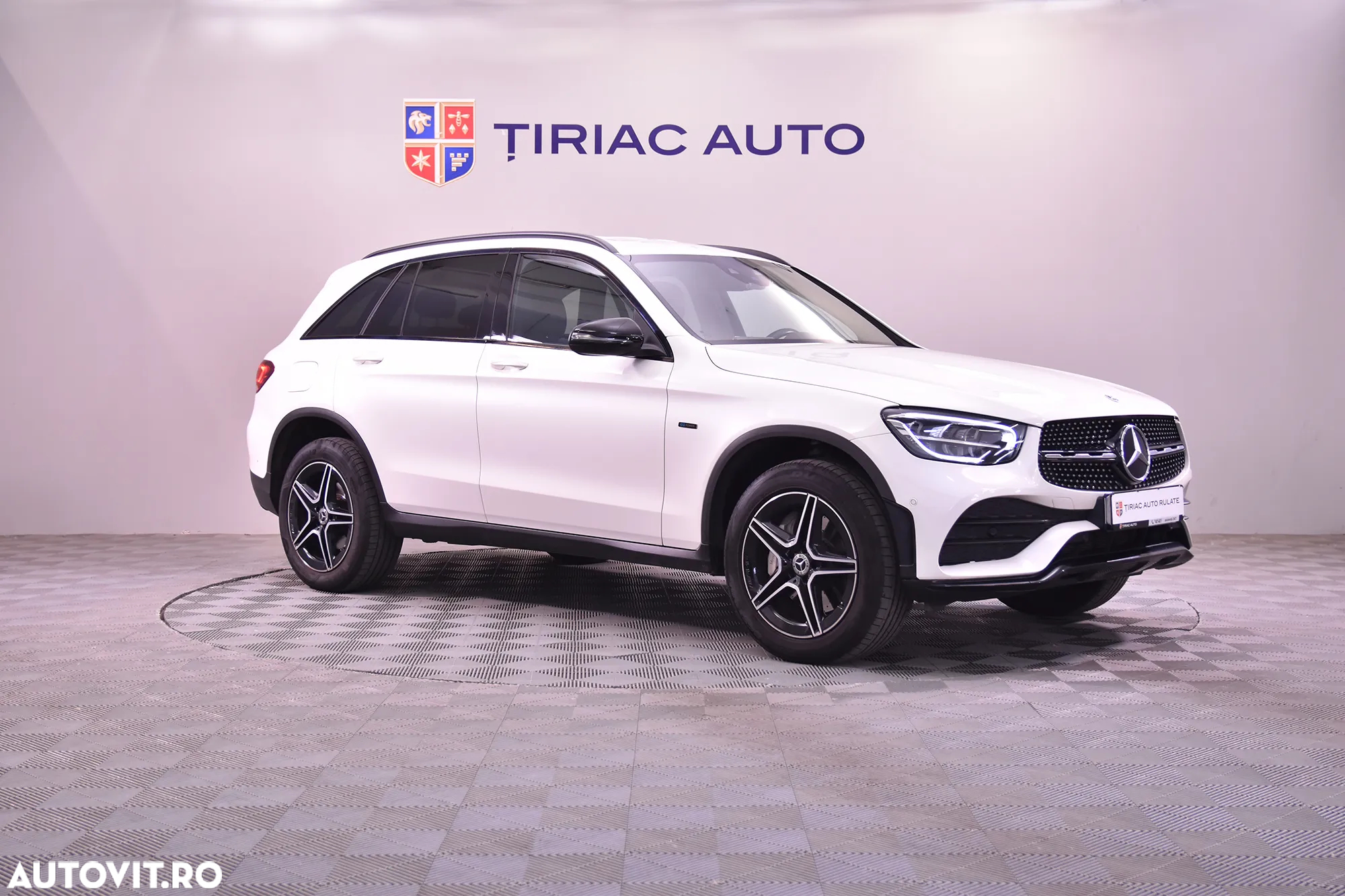Mercedes-Benz GLC 300 e 4MATIC - 7