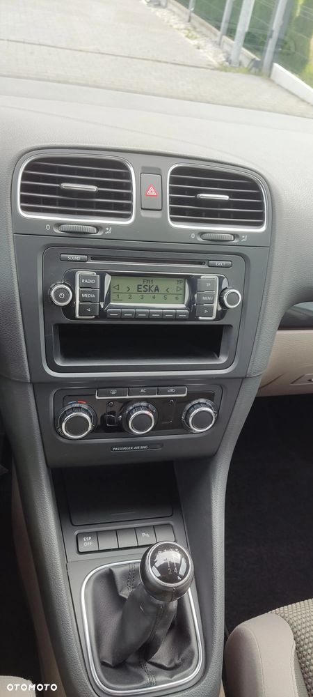 Volkswagen Golf 1.6 Comfortline - 16
