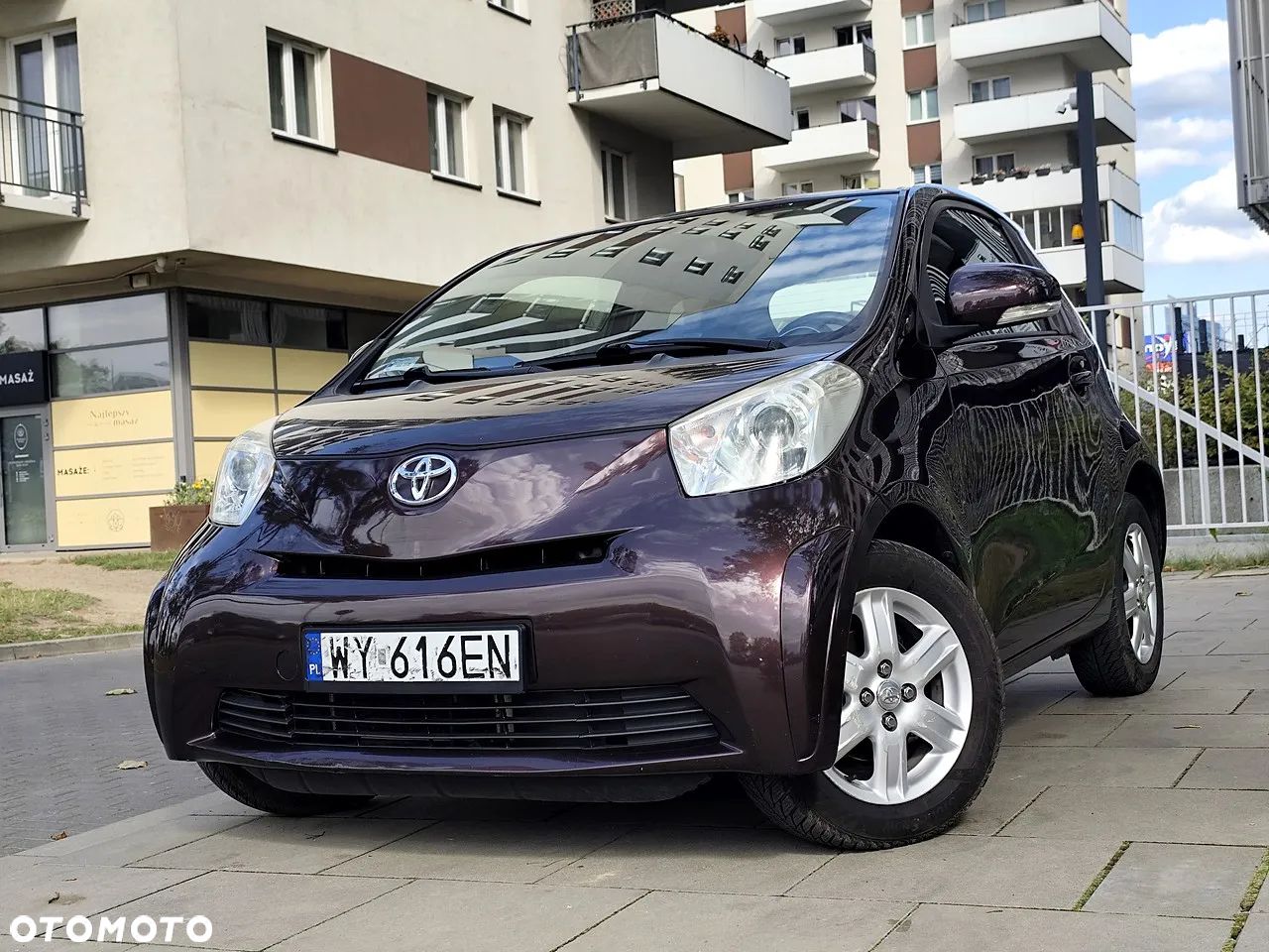 Toyota iQ 1.0 Luna CVT - 1