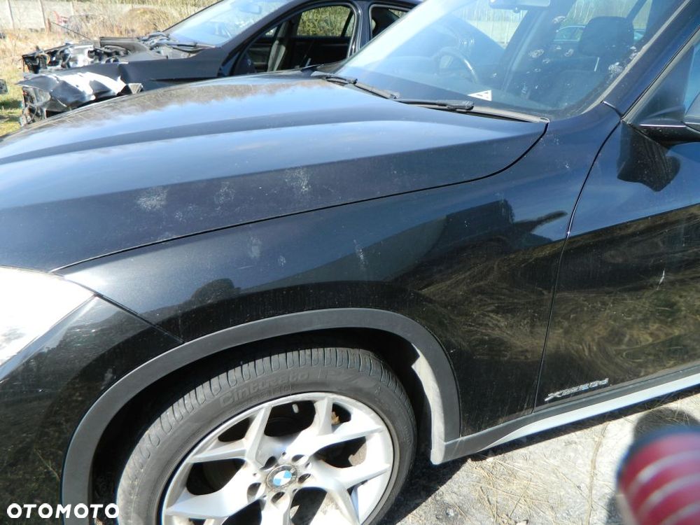 BMW X1 E84 LCI 2013 Black Sapphire Metallic 475 NA CZĘŚCI - 7