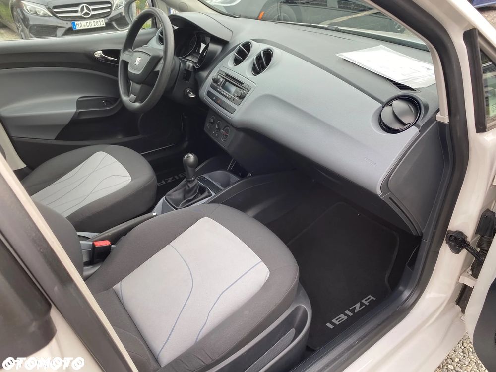 Seat Ibiza 1.4 16V Reference - 24