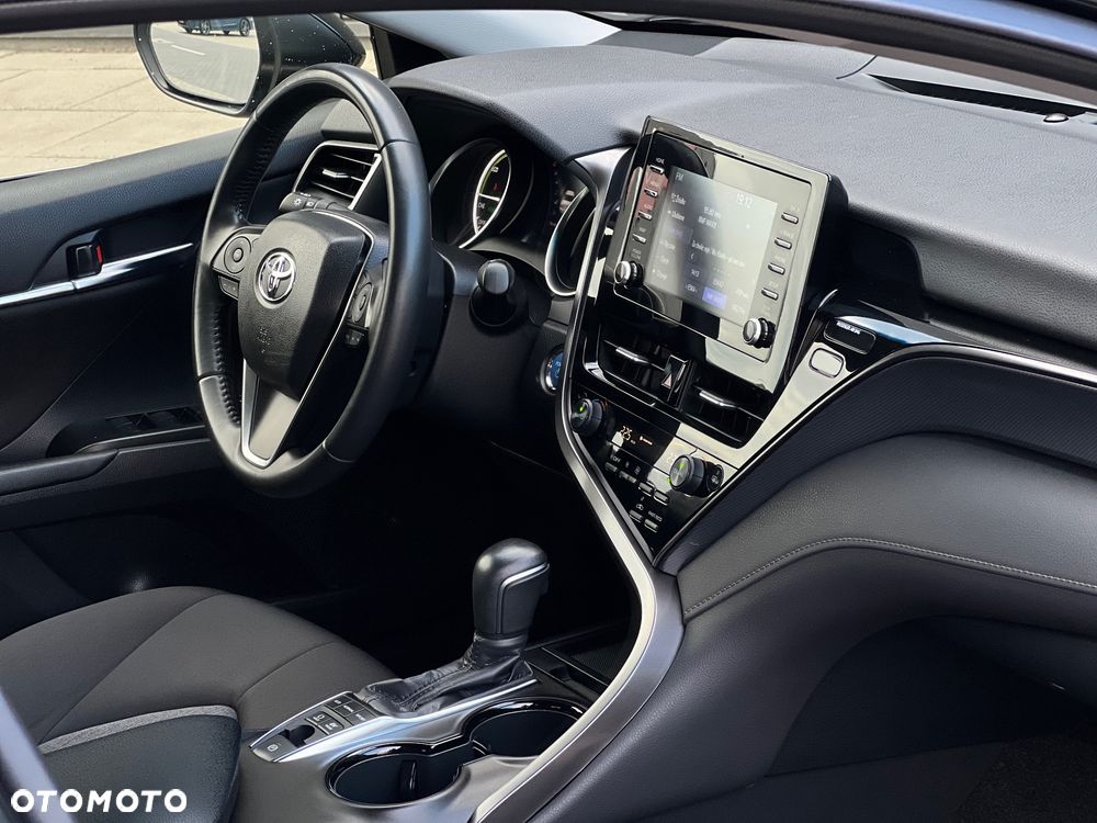 Toyota Camry 2.5 Hybrid Comfort CVT - 36
