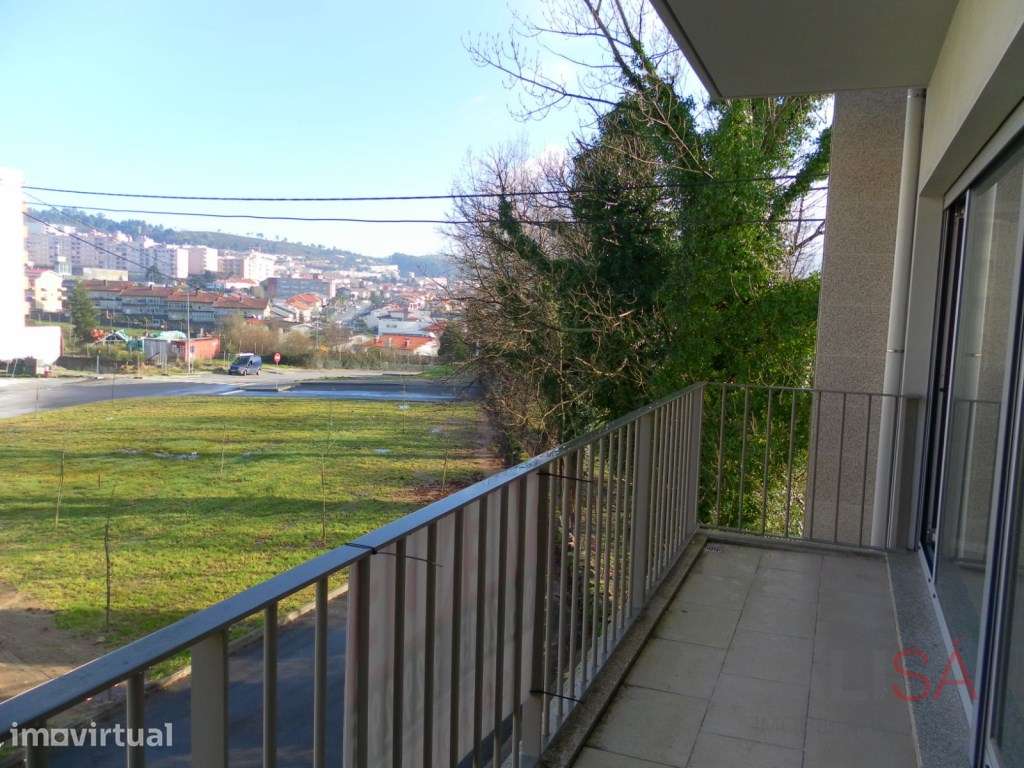 Apartamento T2 com varandas e garagem em Gualtar perto da Universid... - Grande imagem: 5/24
