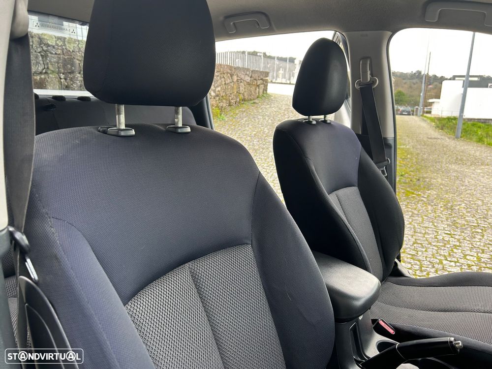 Mitsubishi L200 - 20