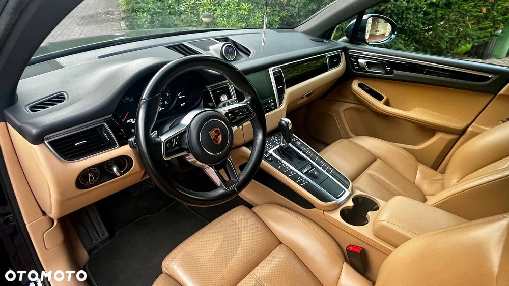 Porsche Macan - 16
