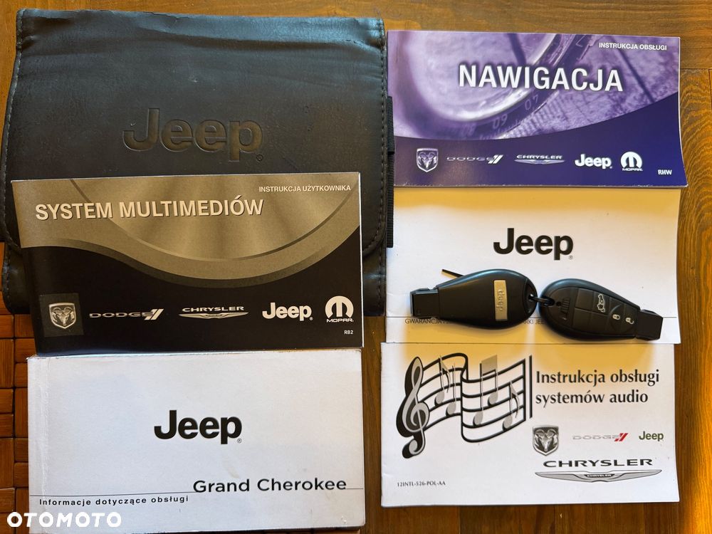 Jeep Grand Cherokee - 35
