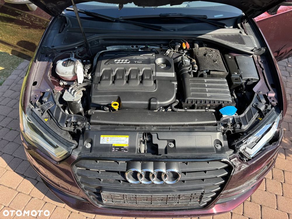 Audi A3 Sportback 2.0 TDI S line Sportpaket - 38