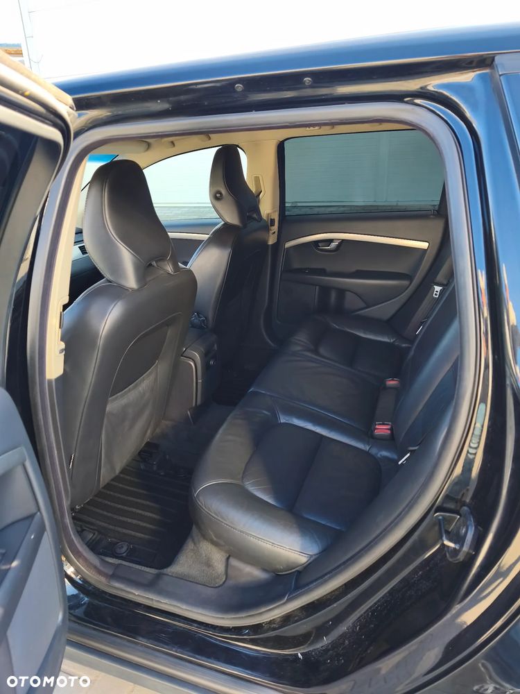 Volvo V70 2.0D Momentum - 14