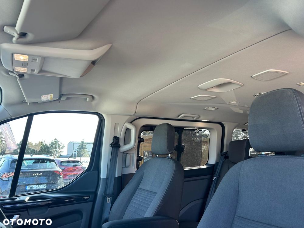 Ford Tourneo Custom 2.0 EcoBlue L1 Titanium SelectShift - 16