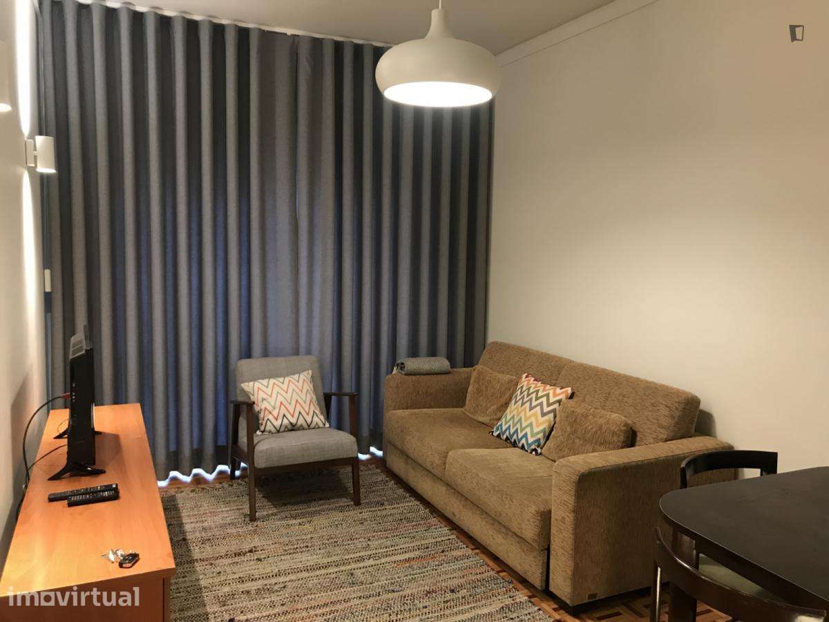 Apartamento com 1 quartos - localizado em Santo Ildefonso Porto - Grande imagem: 3/42