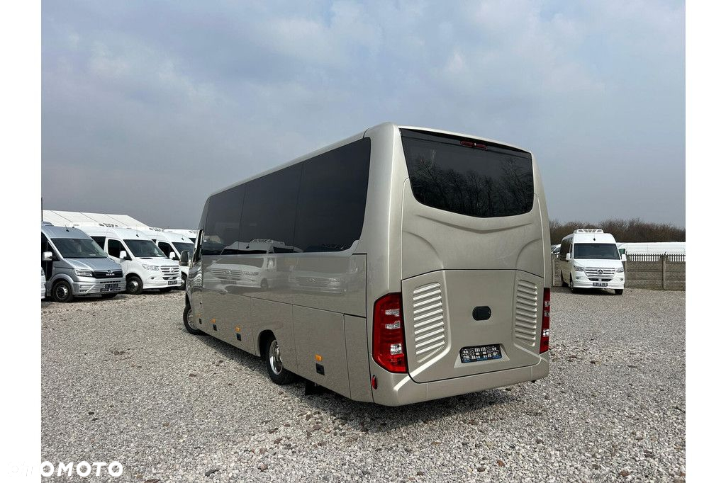 Mercedes-Benz Sprinter 519 - 8