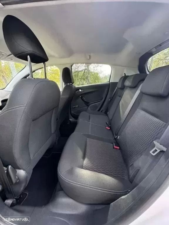 Peugeot 208 1.6 BlueHDi Active - 29