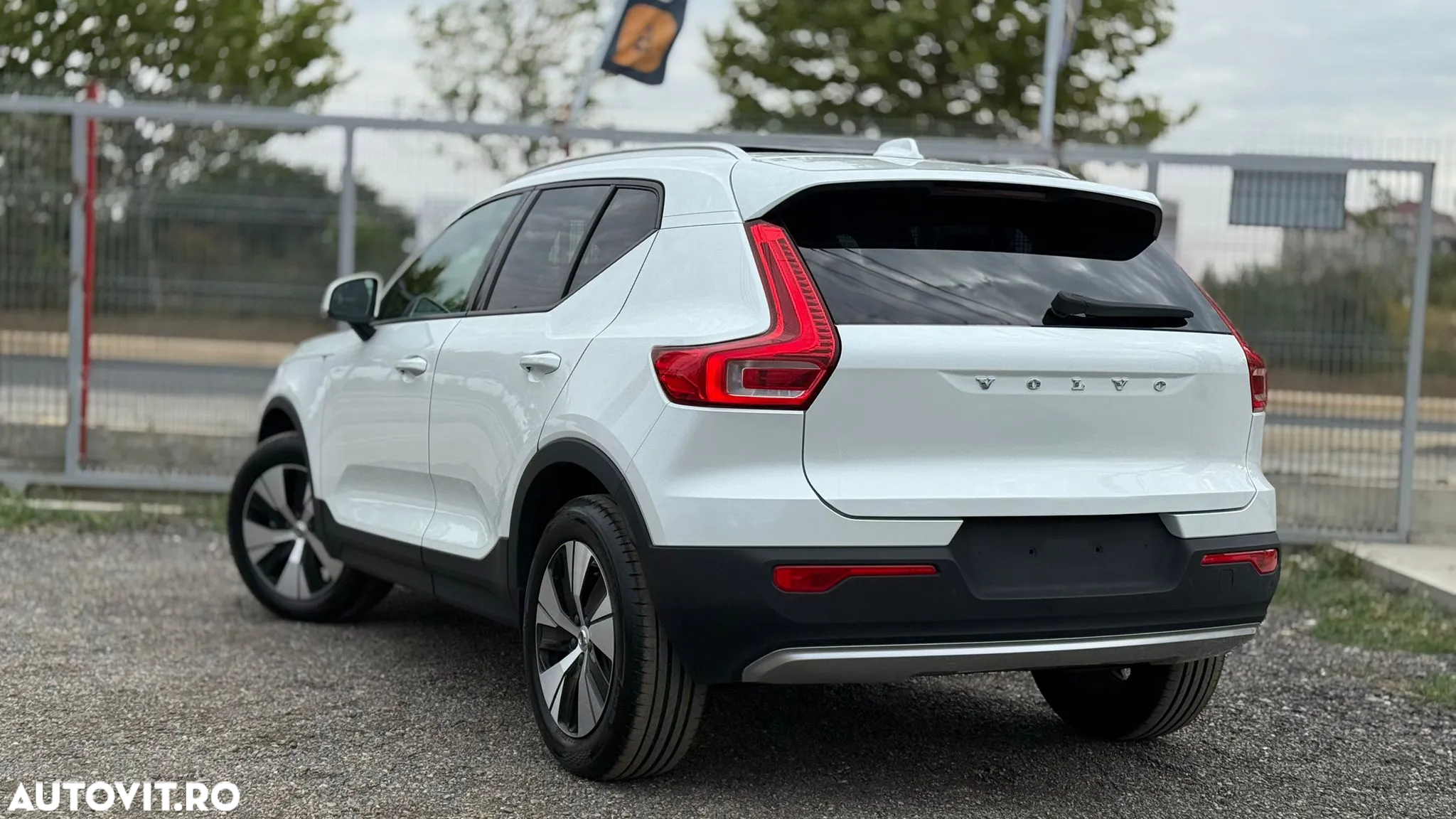 Volvo XC 40 T2 AT8 Momentum - 8