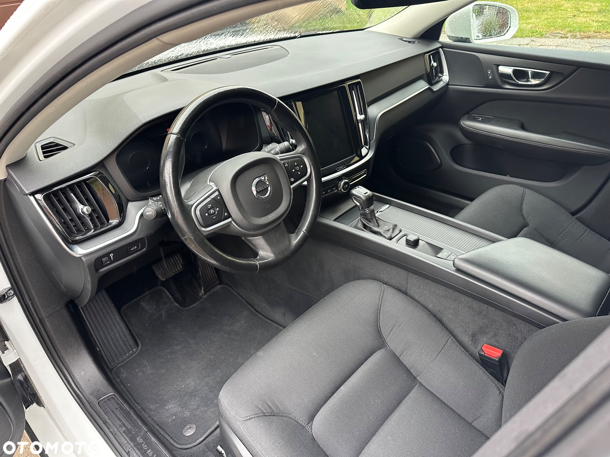Volvo V60 D3 Momentum - 24