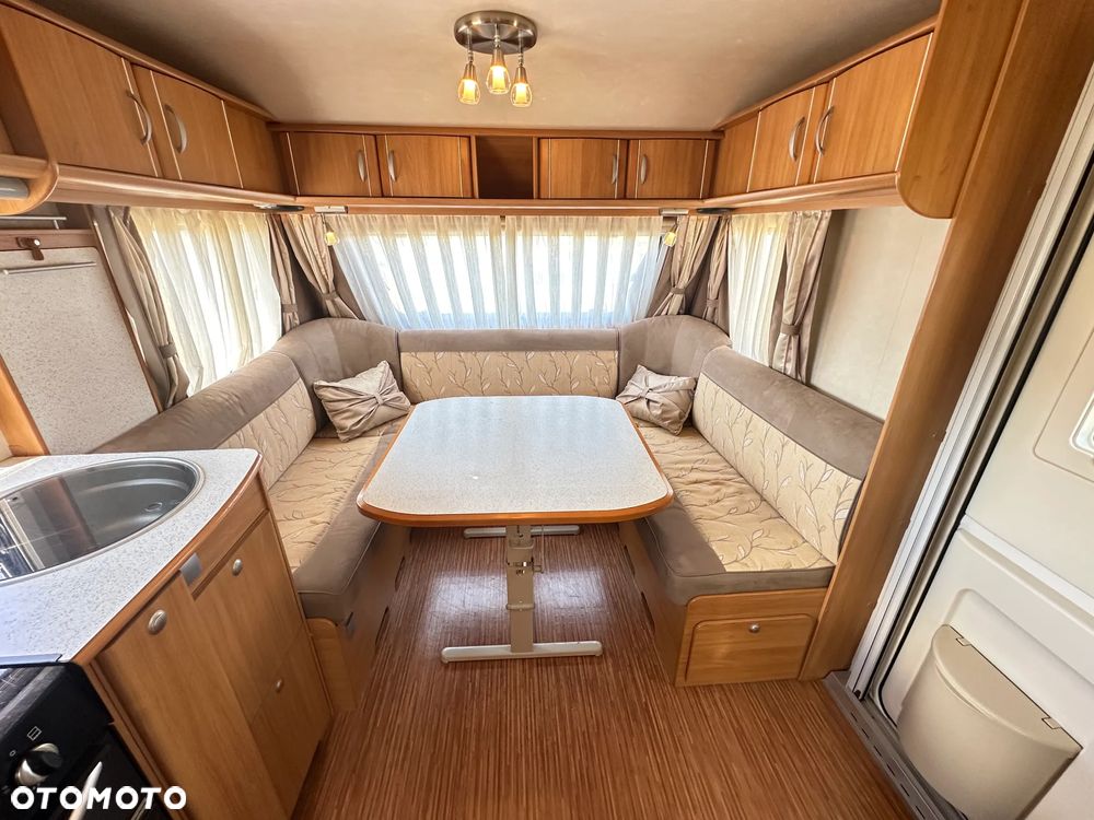 Adria CLASSICA 743 UT z Alde i nową markizą- 9 osobowa. - 11