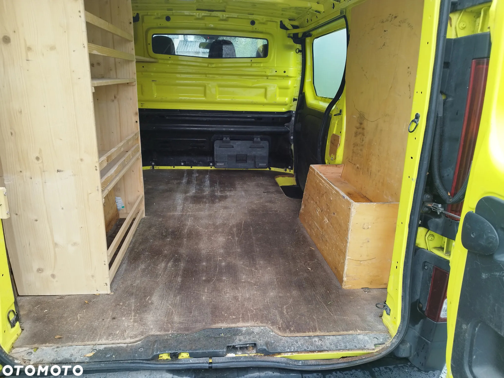 Renault TRAFIC - 12