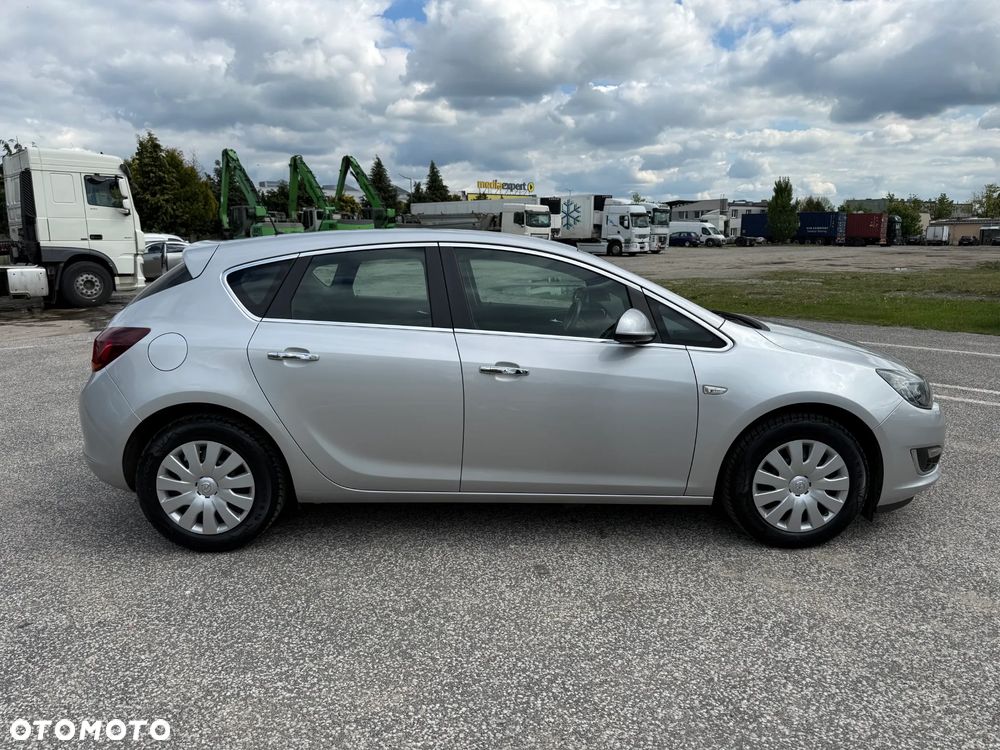 Opel Astra 1.4 Turbo Active - 11