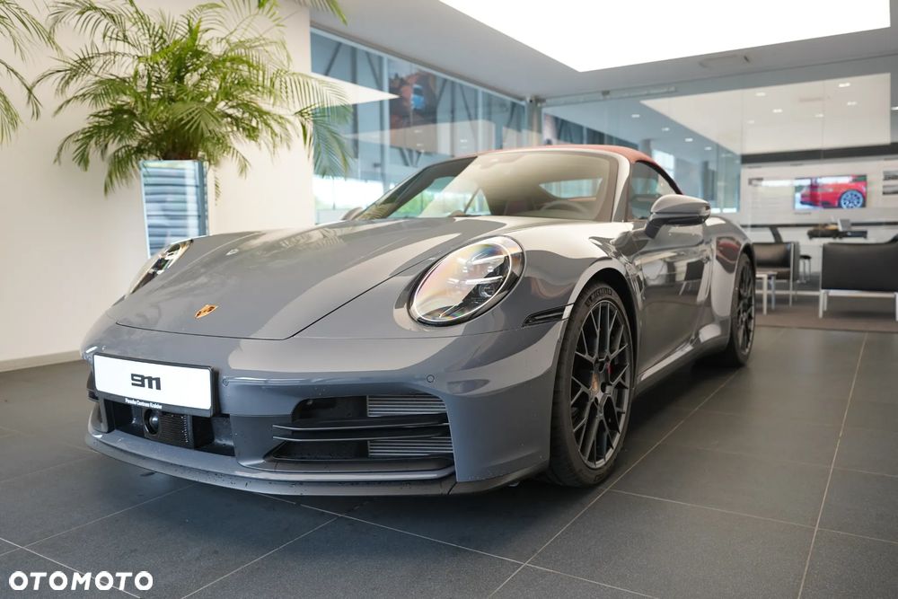 Porsche 911 Carrera S - 8